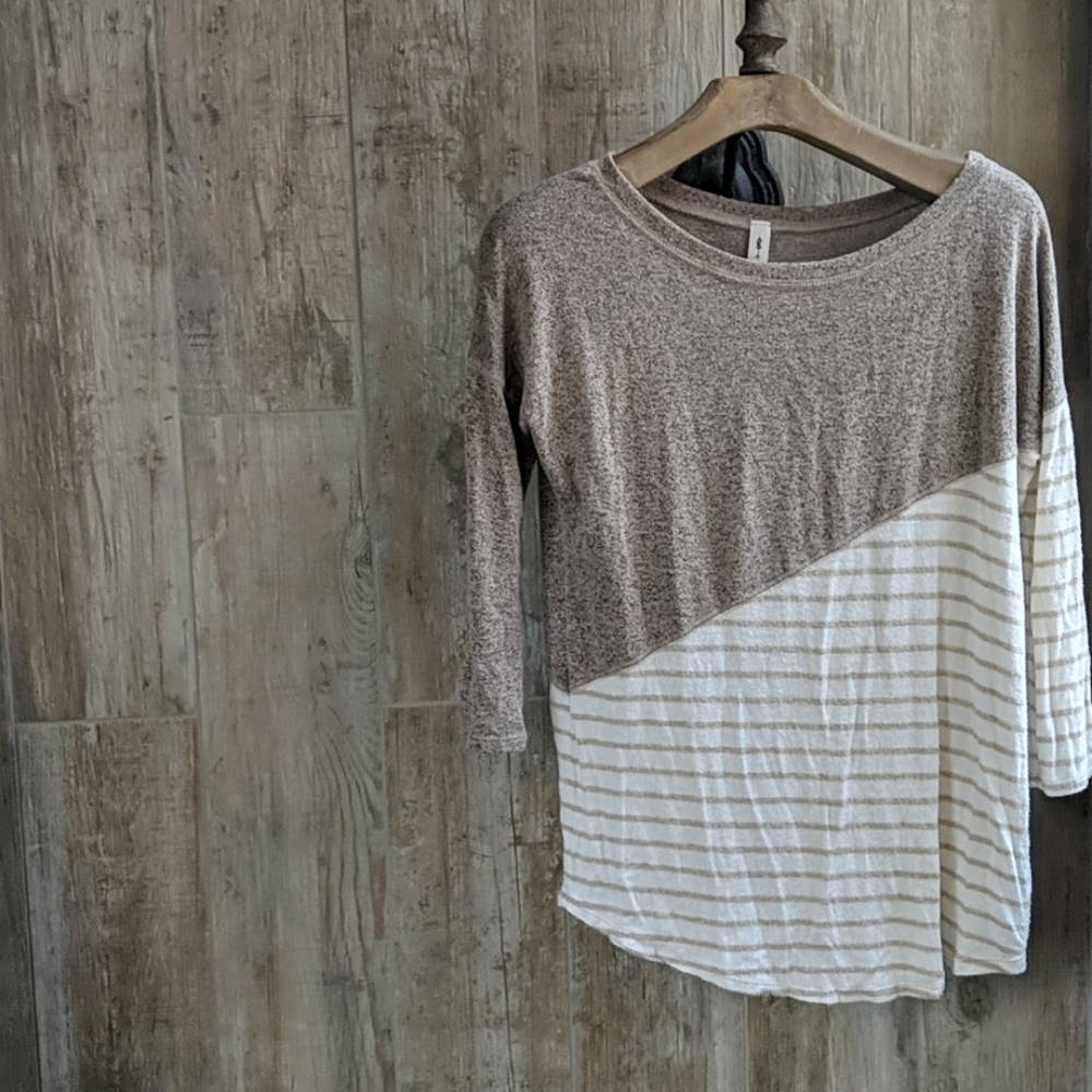 3/4 length sleeve tunic